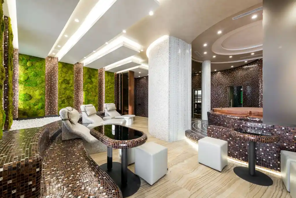 Luxusní wellness interiér Auriongrand Hotel